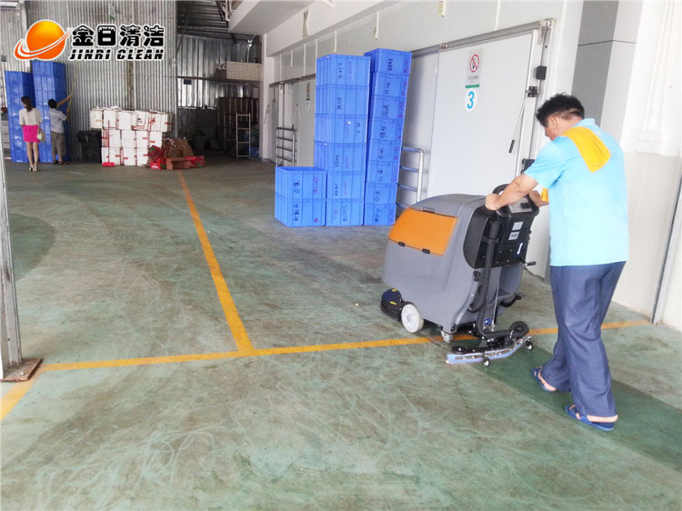 S60W洗地机图片-洗地机性能如何1.jpg